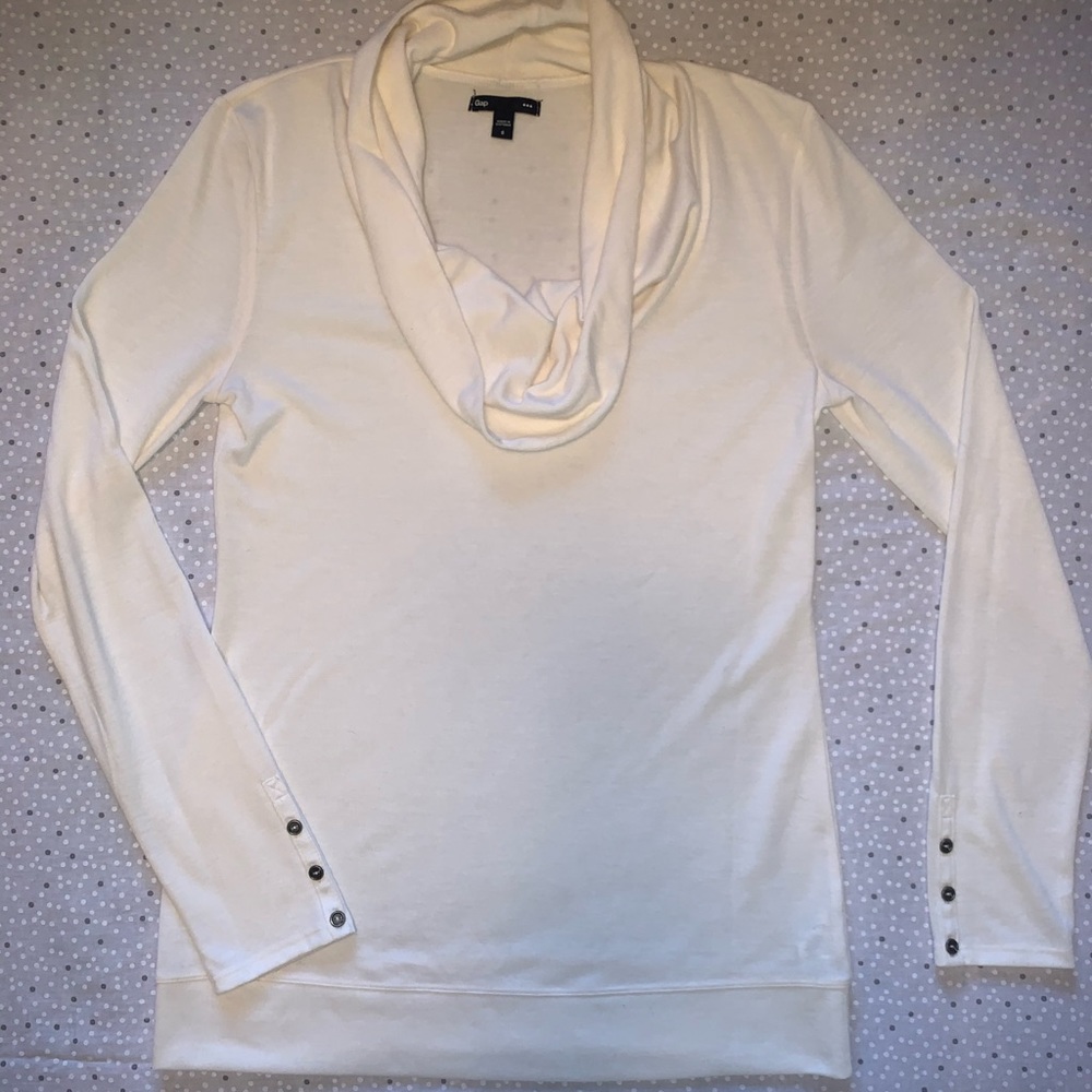 Gap Size Small cowl neck long sleeve shirt